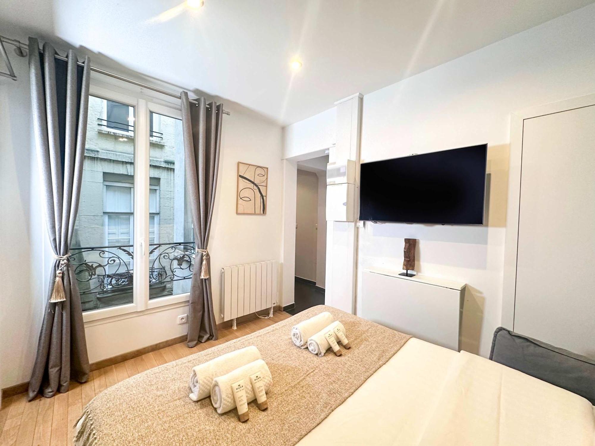 Welcoming Apartment Near Louvre Museum Париж Екстериор снимка